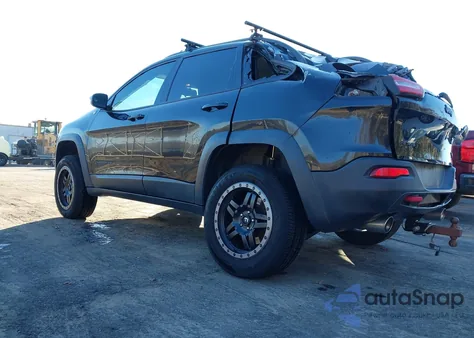 2016 Jeep Cherokee Trailhawk из США, поврежденный, VIN 1C4PJMBS4GW332628